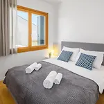 Maj Premium Residence