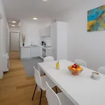 Maj Premium Residence