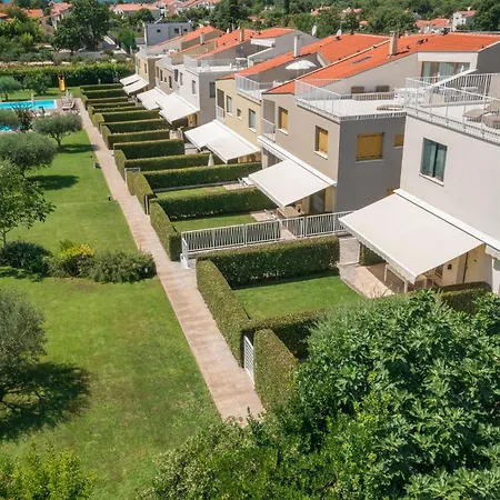 Maj Premium Residence