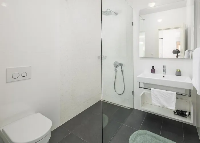 Maj Premium Residence