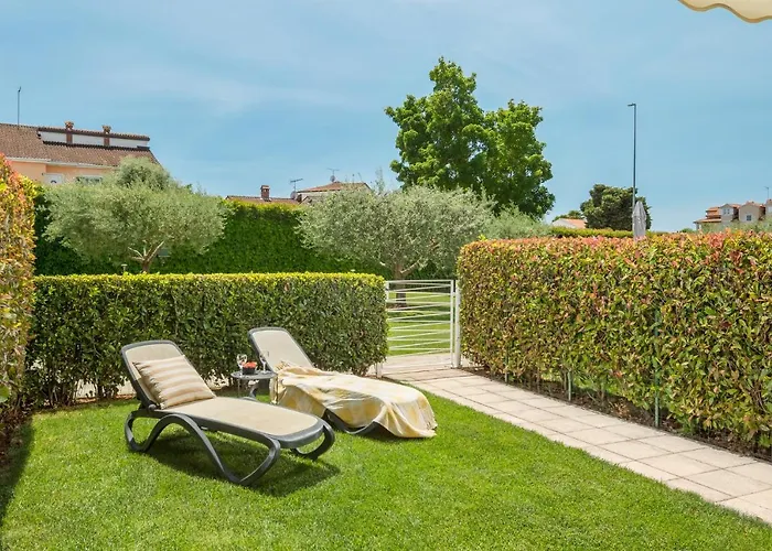 Maj Premium Residence