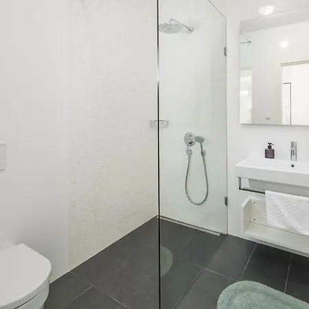 Maj Premium Residence