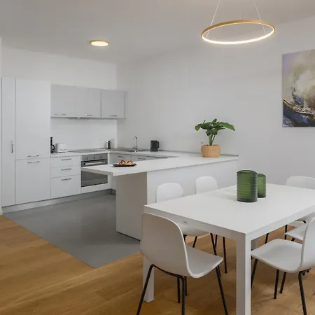 Maj Premium Residence