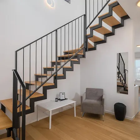 Maj Premium Residence