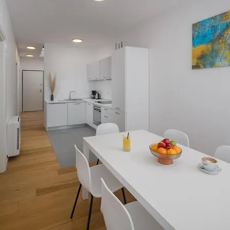 Maj Premium Residence